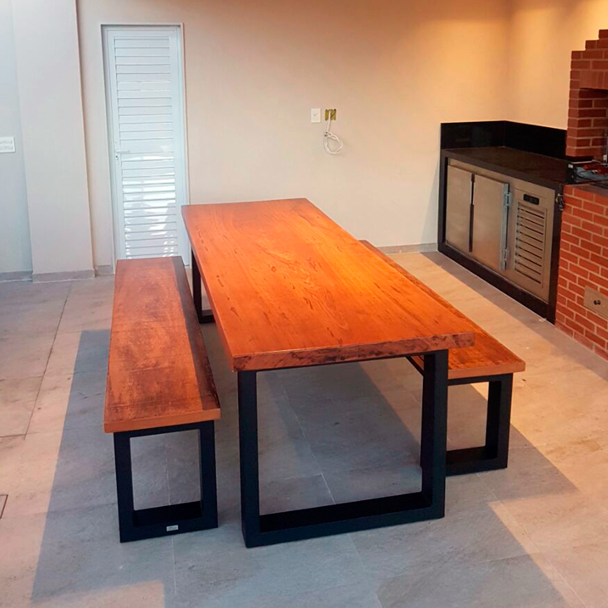 Conjunto de Mesa com Bancos Madeira Atacama