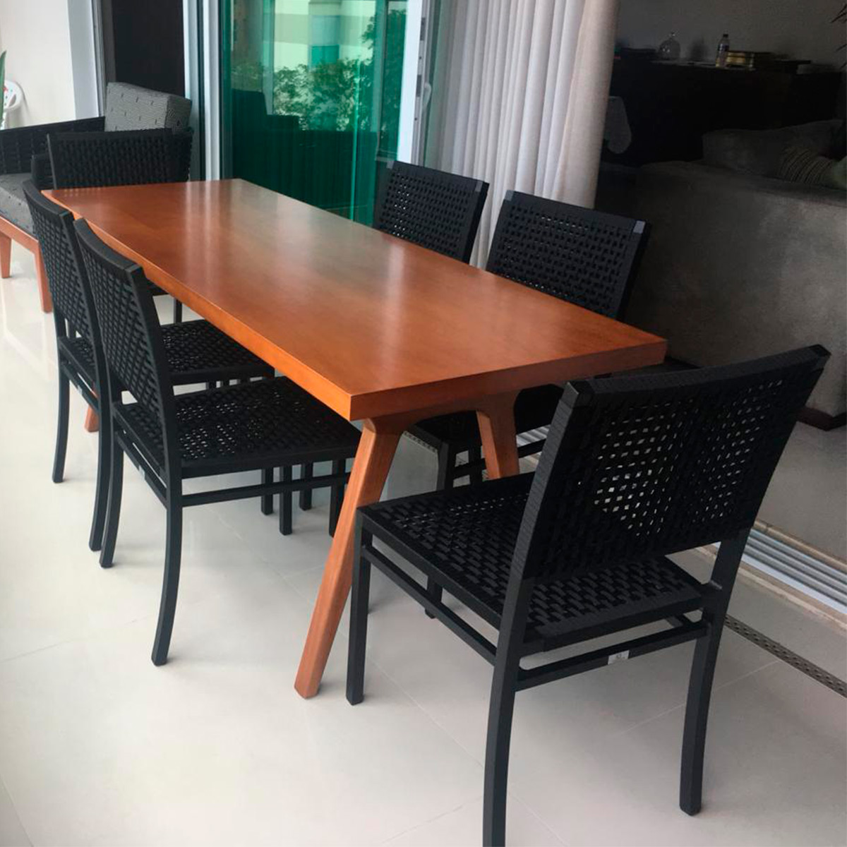 Conjunto de Mesa Retangular com Poltronas Munique